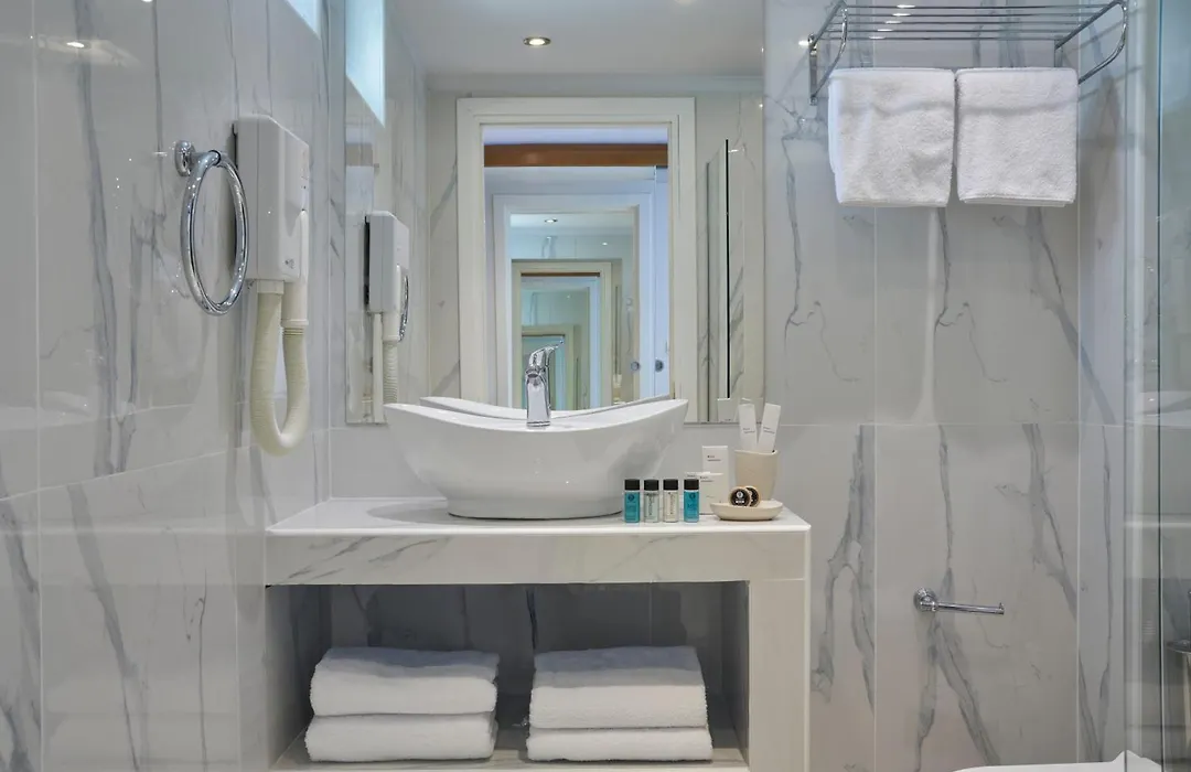 Xenia Poros Image Hotel By Ghh-1