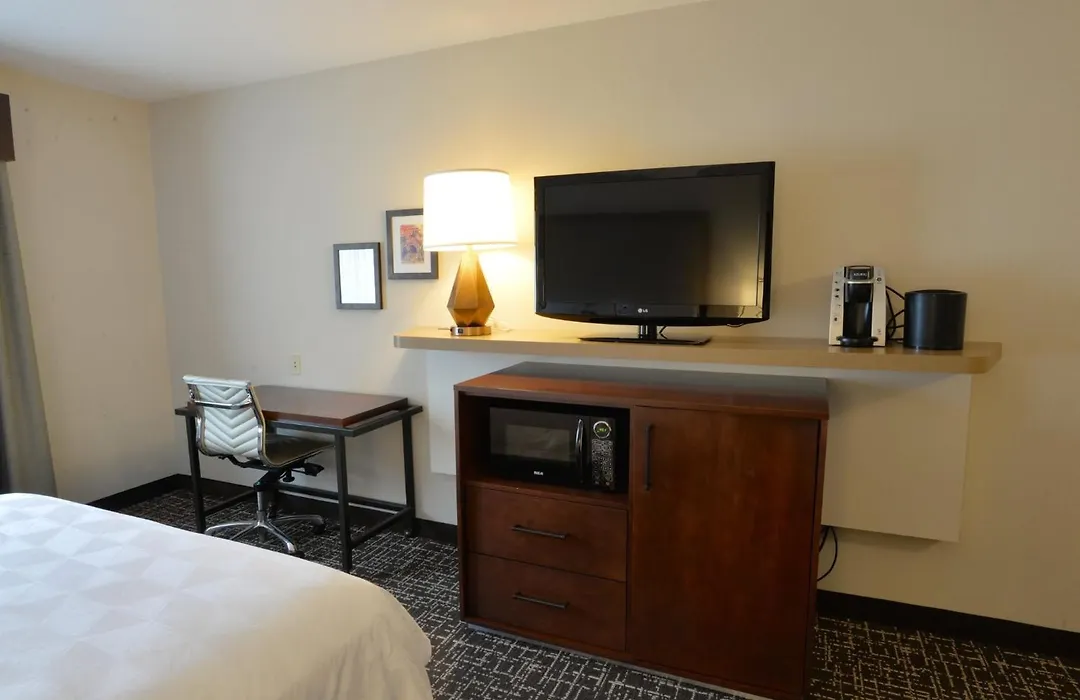 Holiday Inn Hotel & Suites Minneapolis-Lakeville By Ihg-1