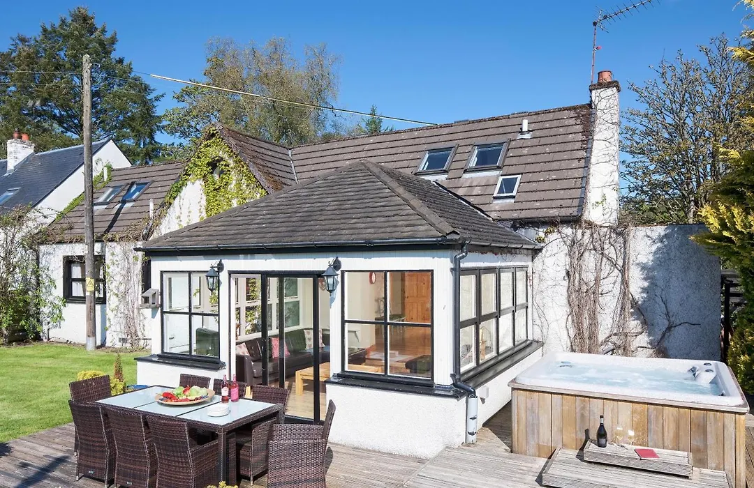 Lochend Chalets-1