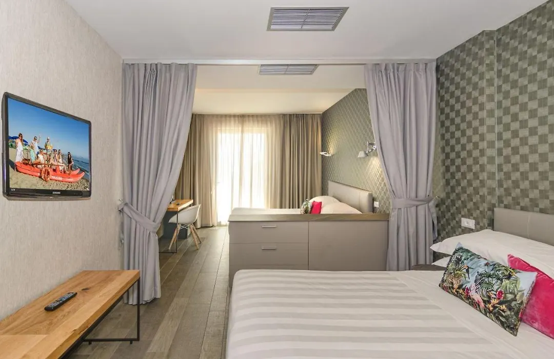 Hotel Joseph-1