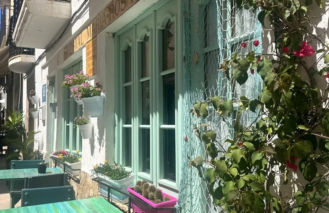 P&R Hostals Maria Rosa-1