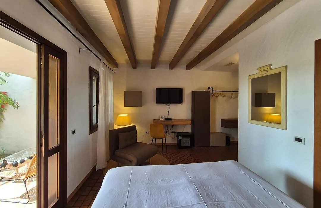 Is Benas Country Lodge-1