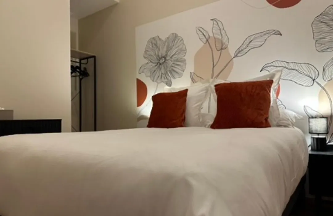 Hotel Le Dormeur Du Val-1