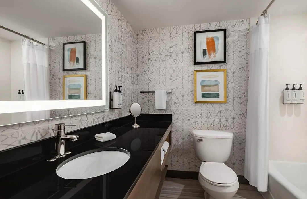 Crowne Plaza Auburn Hills By Ihg-1