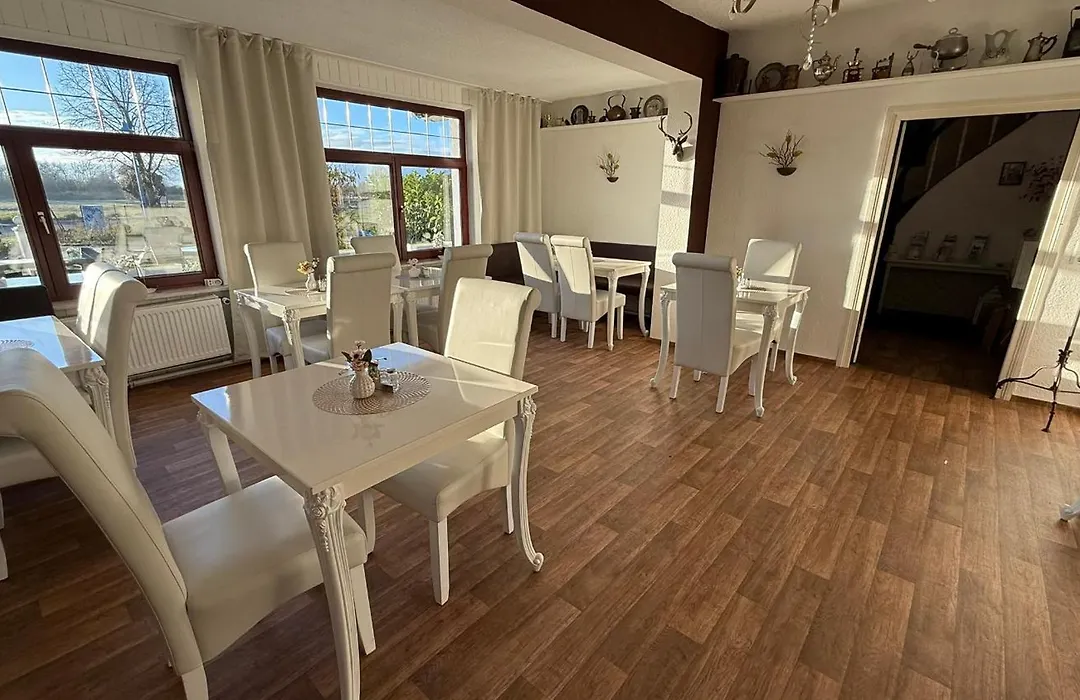 Strand-Hotel Lobbe-1