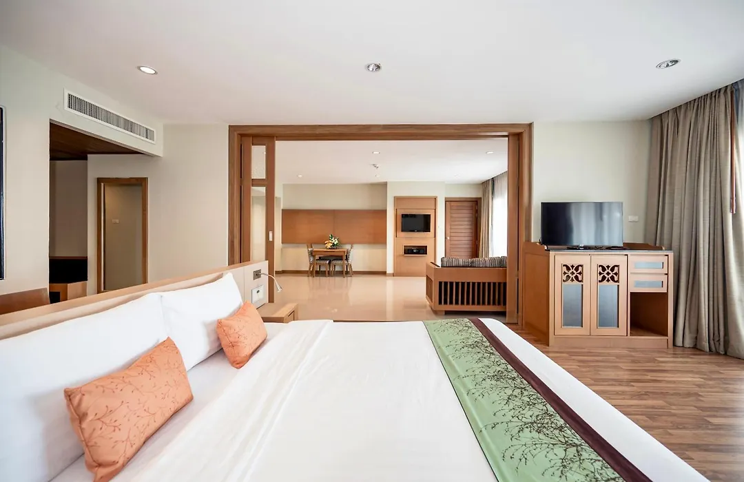 The Heritage Pattaya Beachfront Resort-1