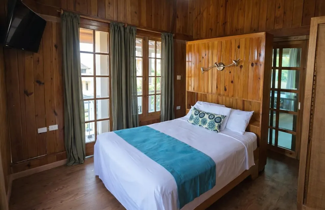 Hotel Neptuno Refugio-1