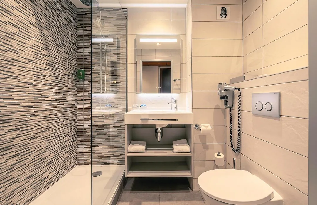 Best Western Marseille Aeroport-1