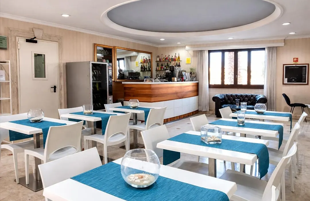 Hotel Riviera Fiumicino-1