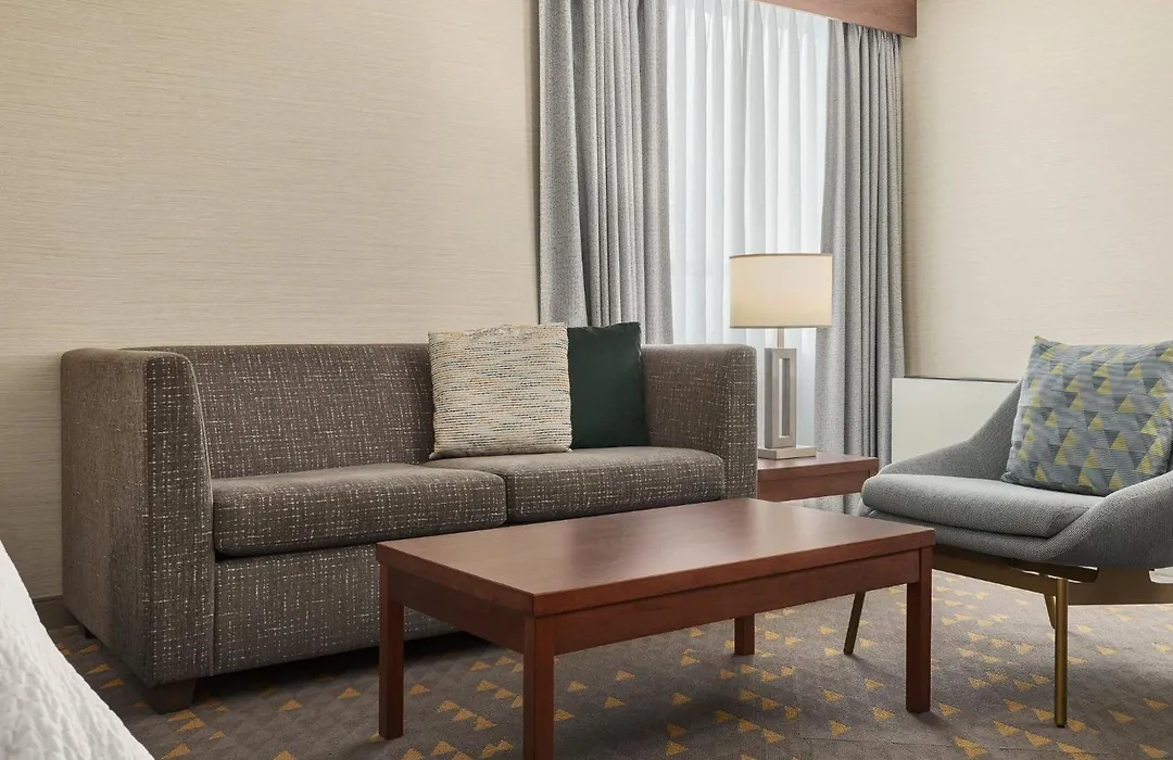 Holiday Inn Oakville Centre By Ihg-1