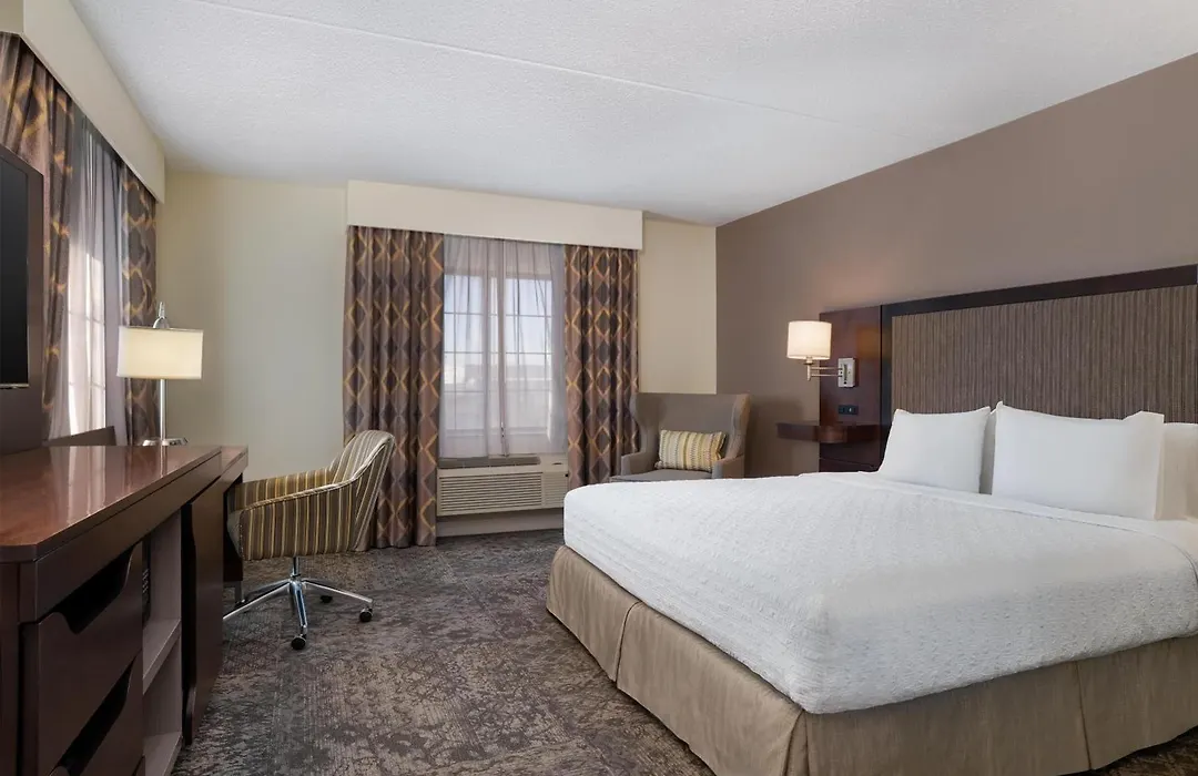 Hampton Inn & Suites By Hilton - Rockville Centre-1