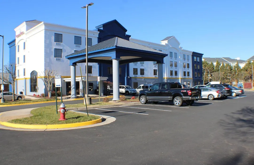 Comfort Suites Dulles Airport-1