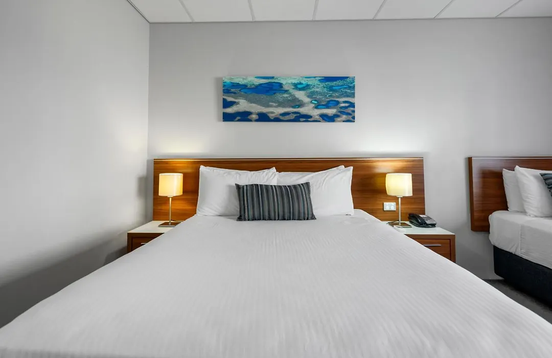 Ocean Centre Hotel-1