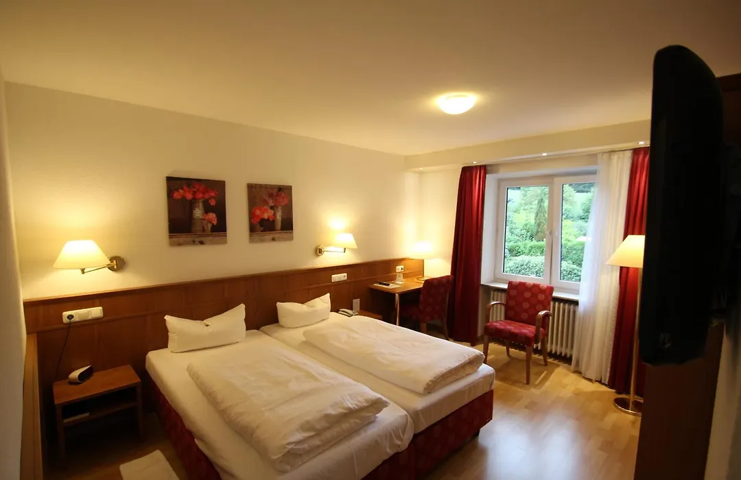 Ringhotel Siegfriedbrunnen-1
