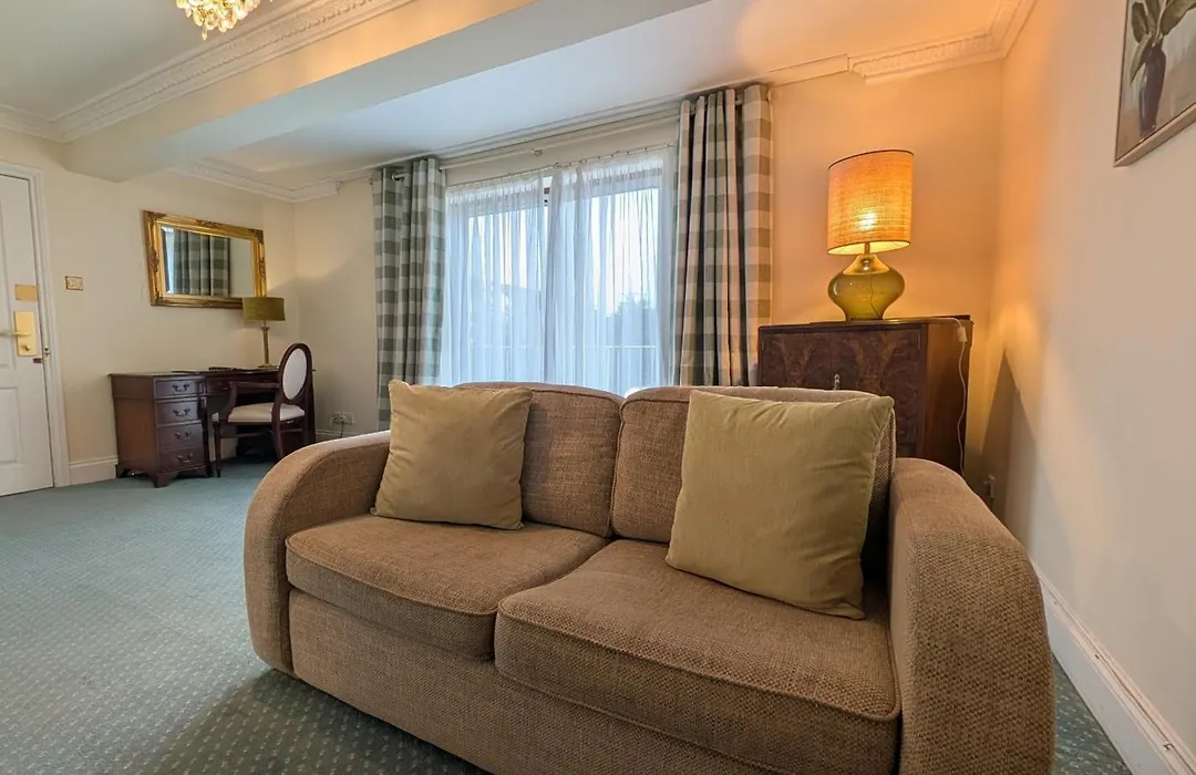 The Walnut Tree Hotel-1