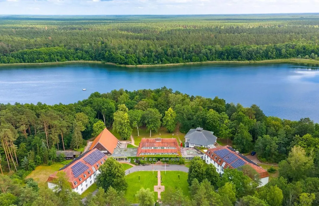 Hotel Doellnsee-Schorfheide-1