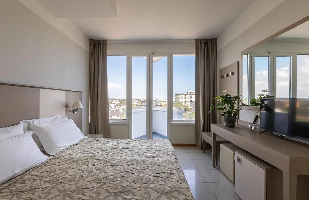 Hotel Cristallo-1