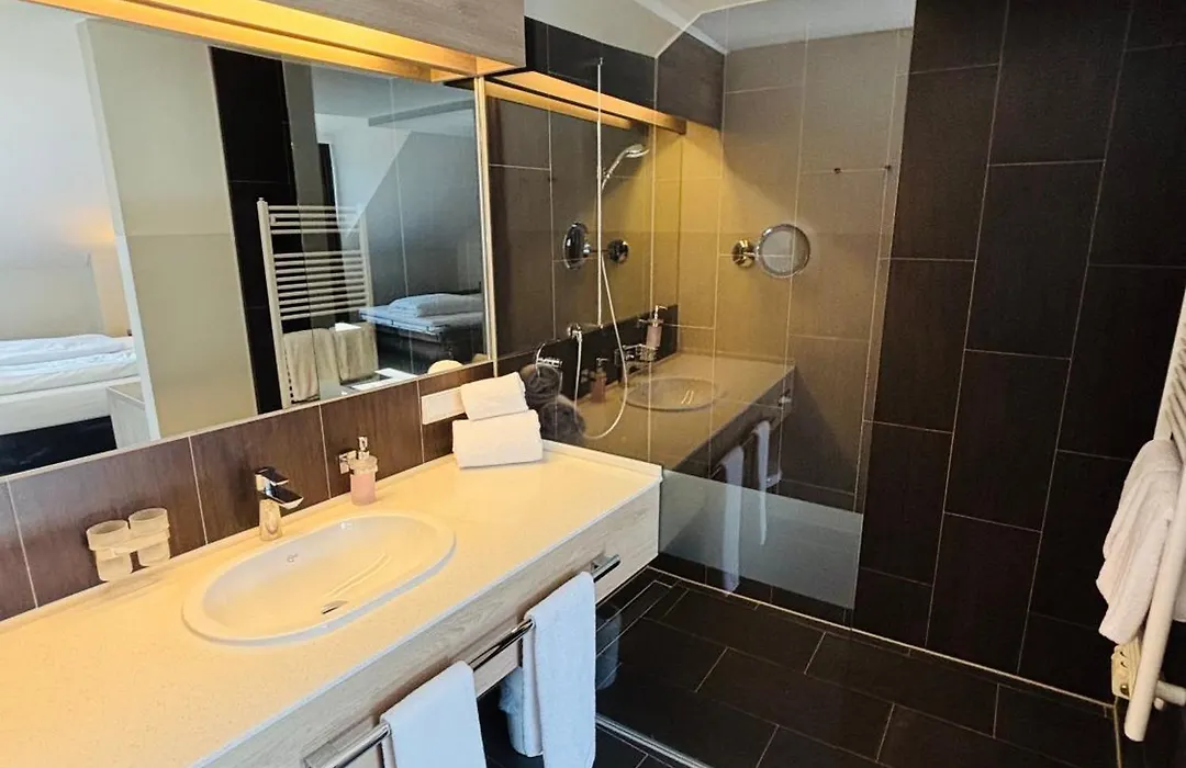 Posthotel Walhalla Regensburg Ost-1