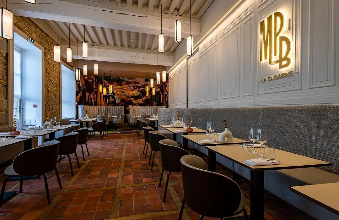 Maison Philippe Le Bon Hotel, Restaurant & Bar Le 19-1