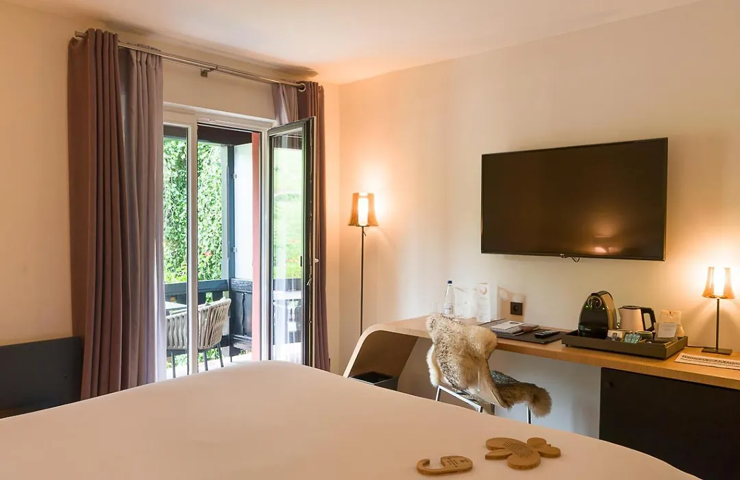 Relais Et Chateaux Le Chambard-1
