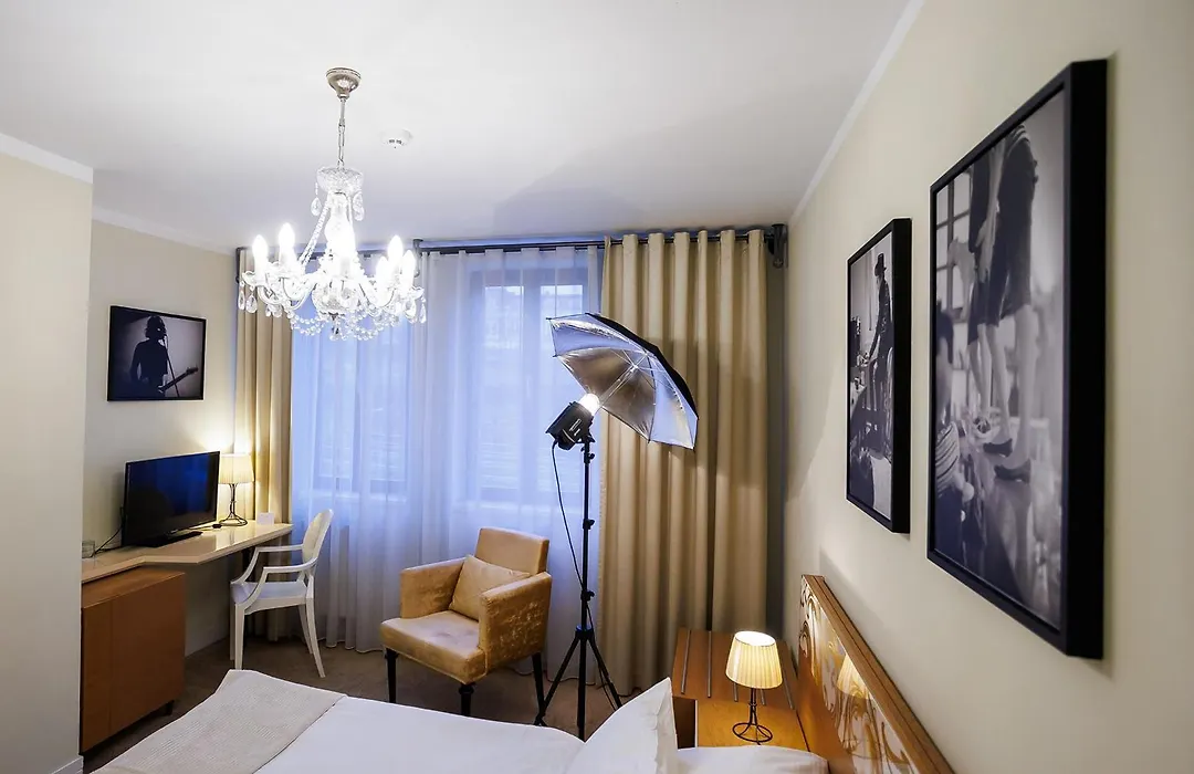 Hotel Aplaus-1
