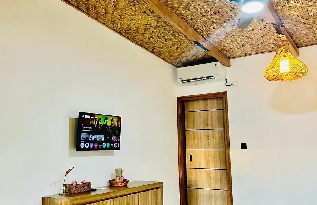 Baha Baha Villas West Sumbawa - Sk8, Gym, Sauna & Spas Hot & Cold, Bar & Restaurant-1