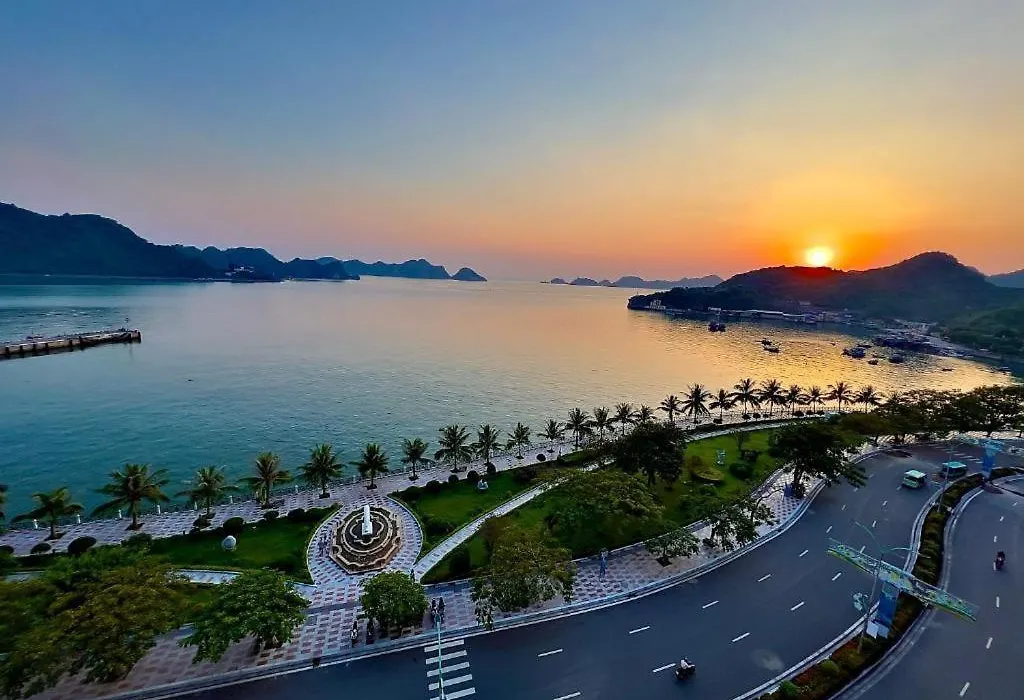 Cat Ba Bay Vision Hotel-1
