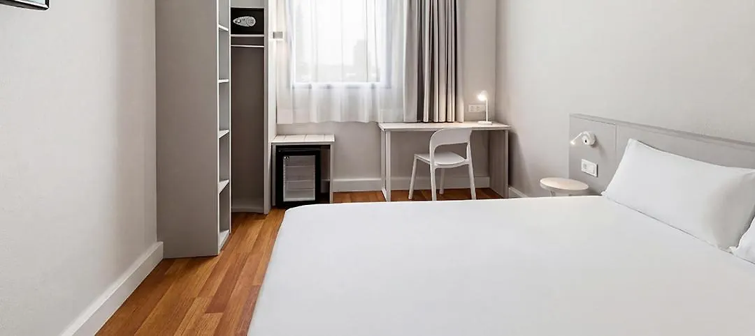 B&B Hotel Barcelona Mataro-1