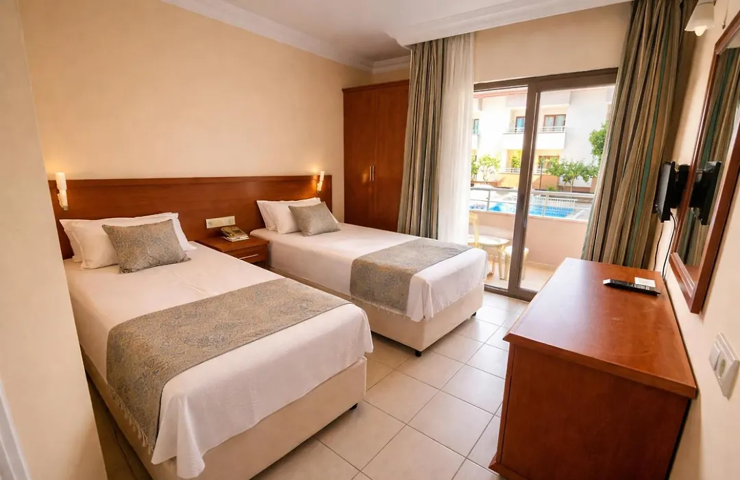 Selenium Hotel-1