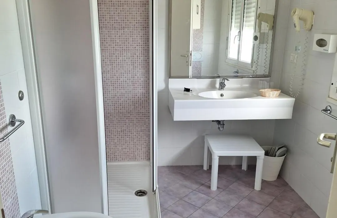 Hotel Baya - In Centro, Sul Mare-1