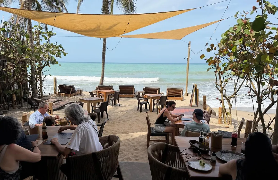 Makao Beach Hotel-1