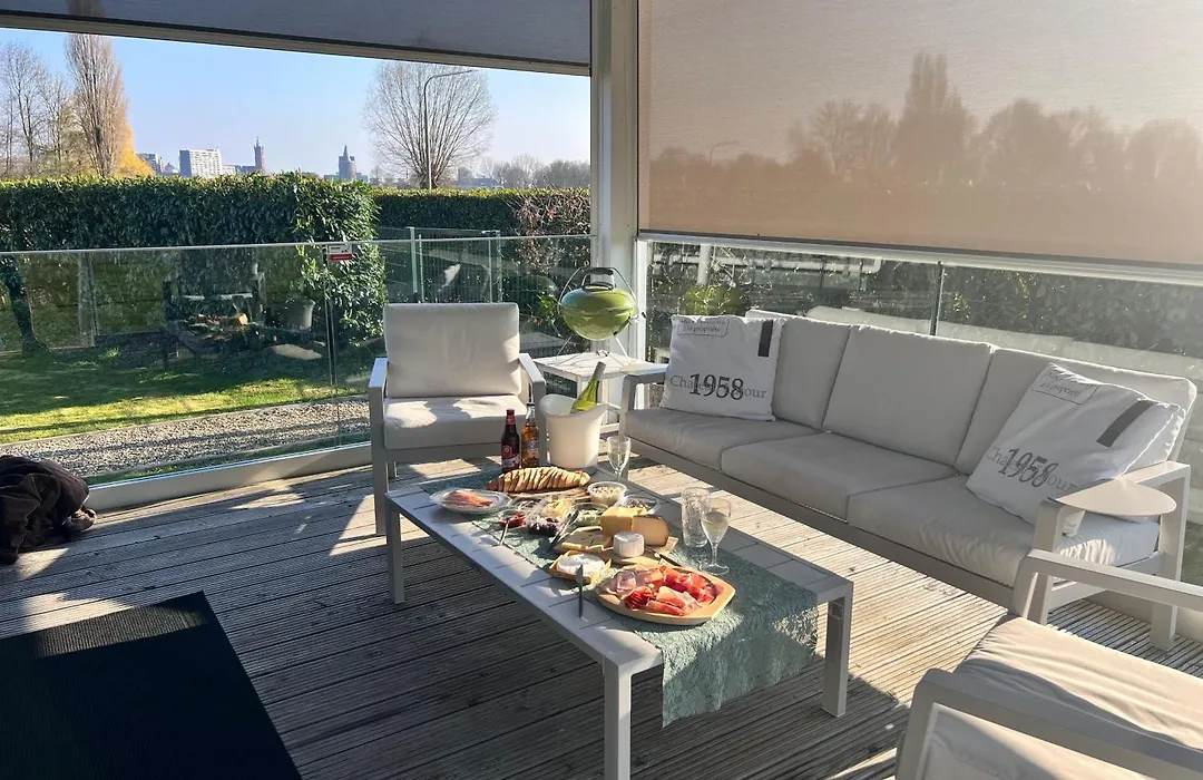 Maasparcje Lodge Met Hottub,Firepit En Kamadobbq-1