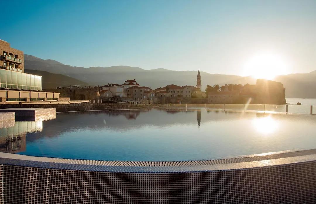 Avala Resort & Villas-1