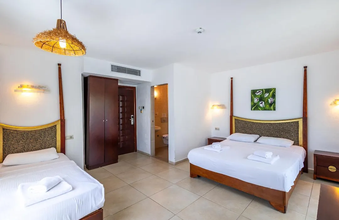 Hotel Ekincik-1