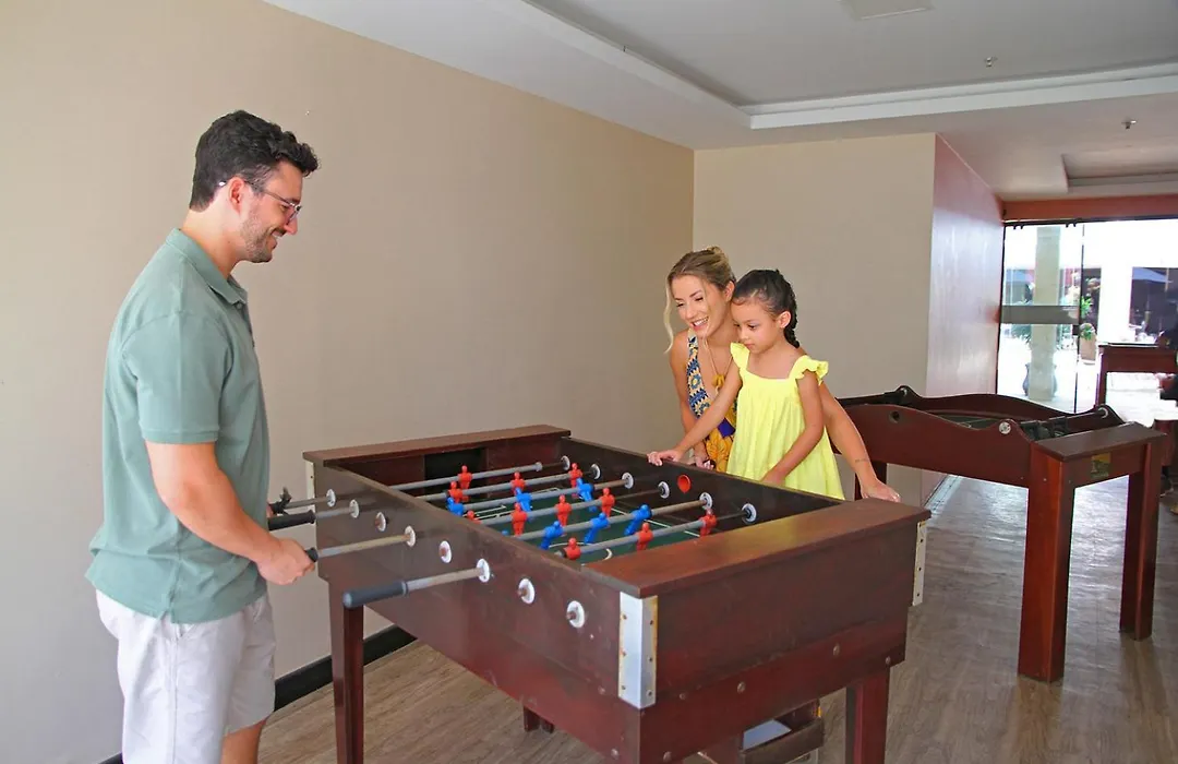 Malibu Palace Hotel-1
