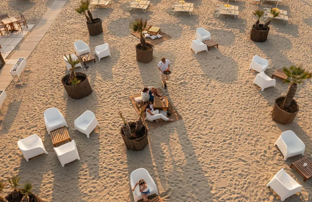 Club Del Sole Spina Family Collection-1