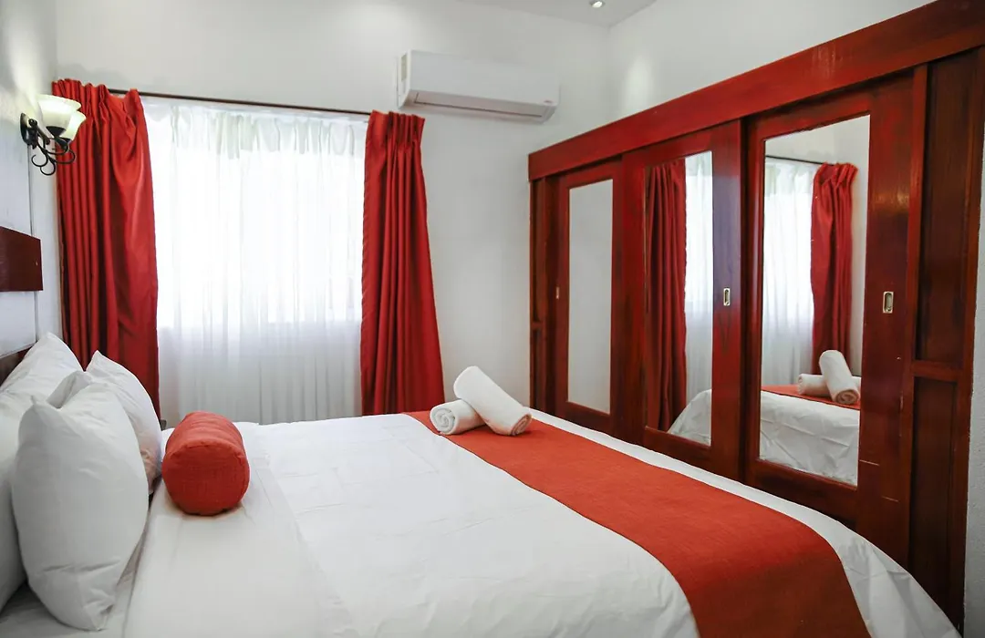 Maravida Social Hotel By Crazy Monkey-1