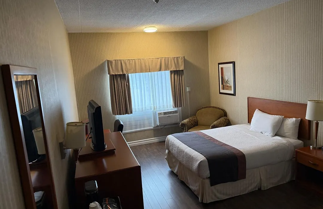 Days Inn By Wyndham Bridgewater Conference Center-1