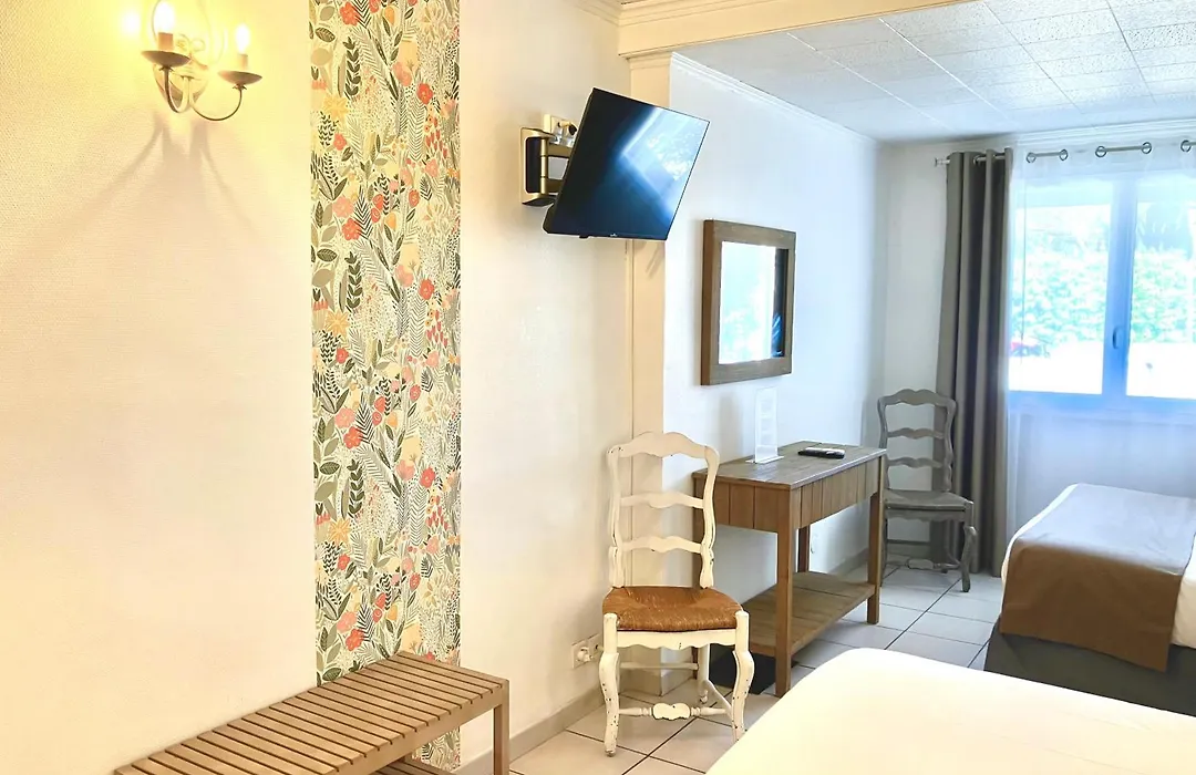 Hotel Lou Marquès-1