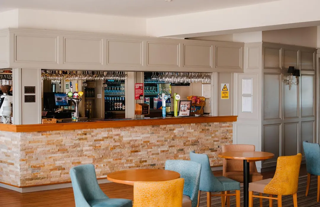 The Kilbirnie Hotel-1