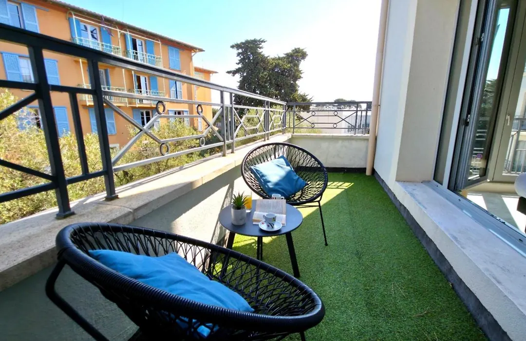 Best Western Journel Hôtel&Rooftop Antibes-Juan-les-Pins-1