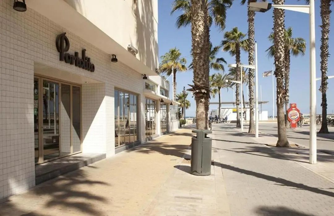 Malvarrosa Beach Rooms-1