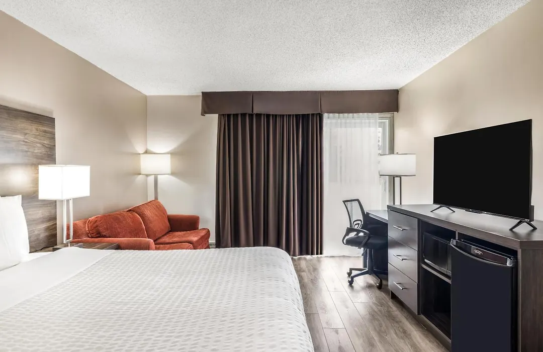 Days Inn By Wyndham London-1