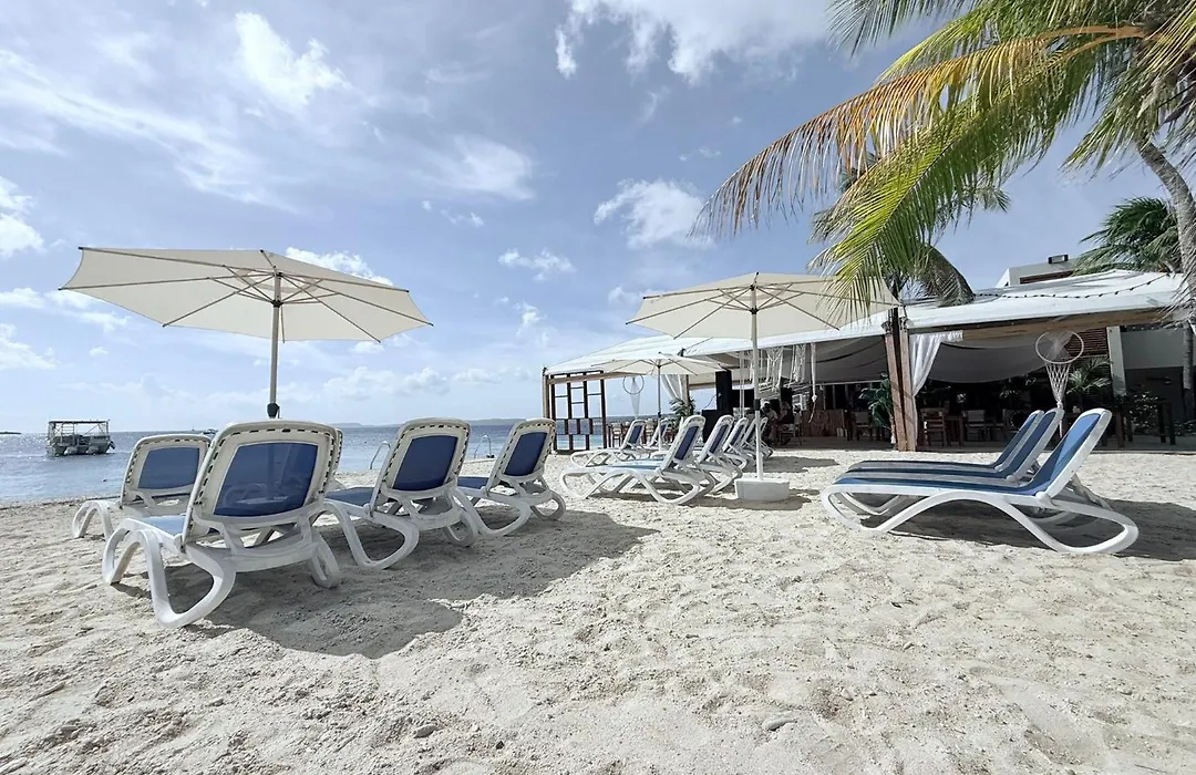 Eden Beach Resort - Bonaire-1