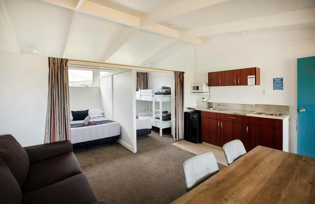 Tahuna Beach Holiday Park-1