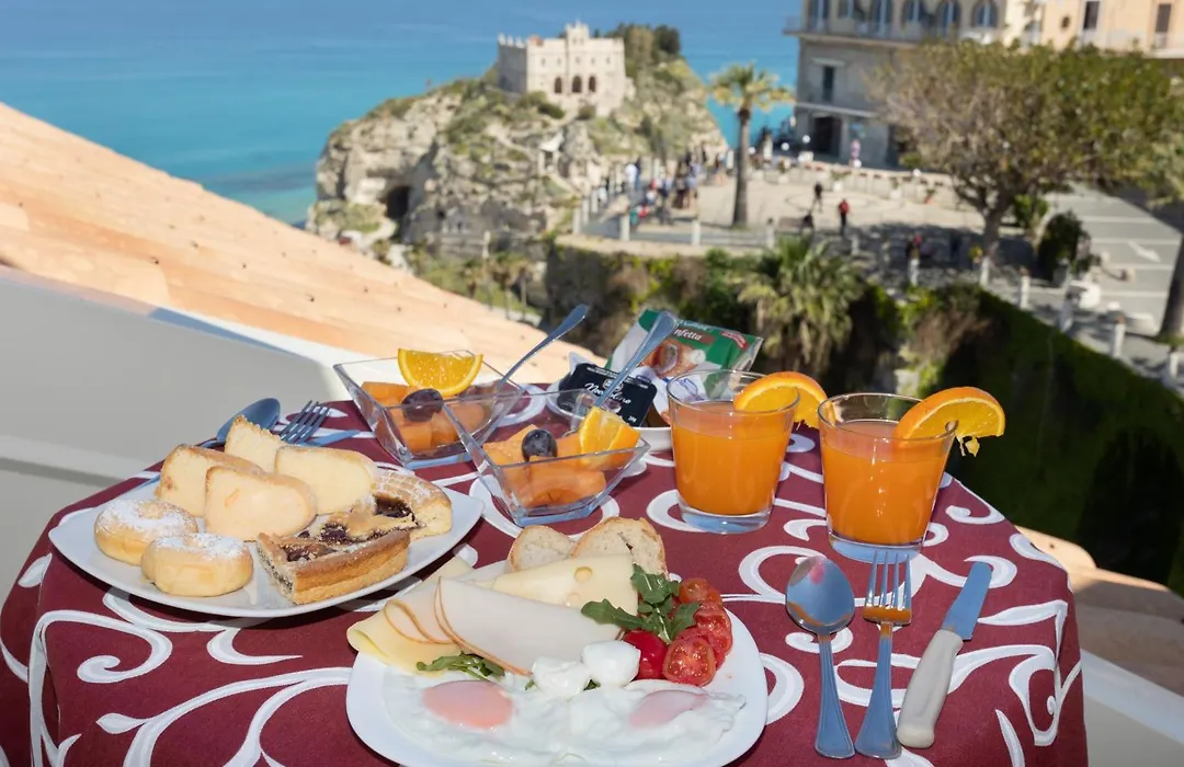 B&B Island Tropea -Sea View Rooms & Suites--1