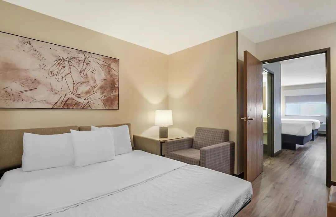 Best Western Plus Meridian-1