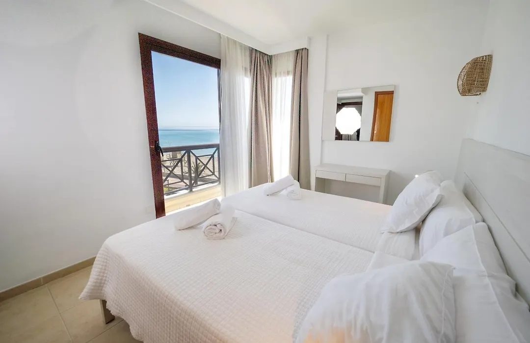 Prope Mare Apartamentos-1