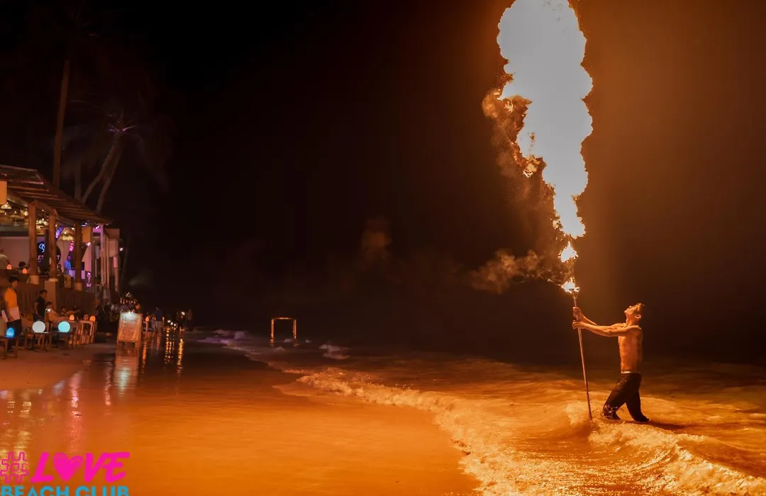 Love Beach Club Koh Samui-1