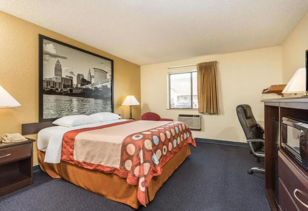 Super 8 By Wyndham Franklin/Middletown Area-1